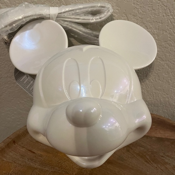 White Molded Mickey Mouse Loungefly - Picture 1 of 2